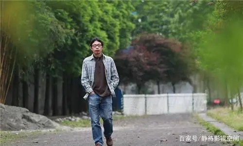 汶川地震中，丢下学生第一个跑到操场的“范跑跑”，如今怎样了？