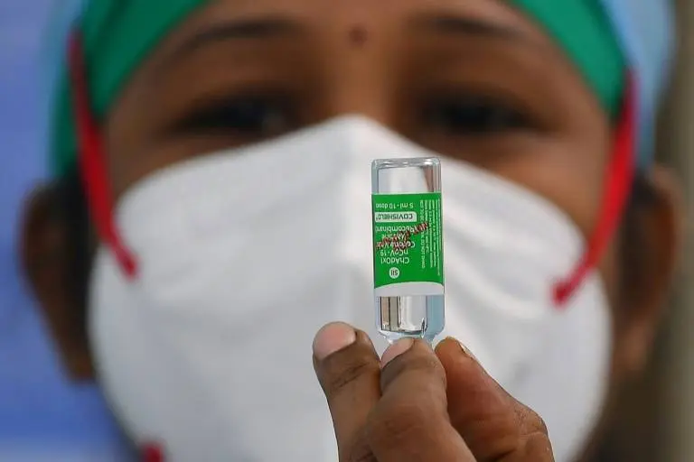 “国际药房”印度出口榜首批新冠疫苗！将向邦邻供给两千万剂