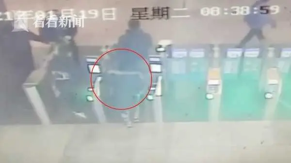 上海女子乘火车专程去姑苏吃汤圆，逃票118次终被抓