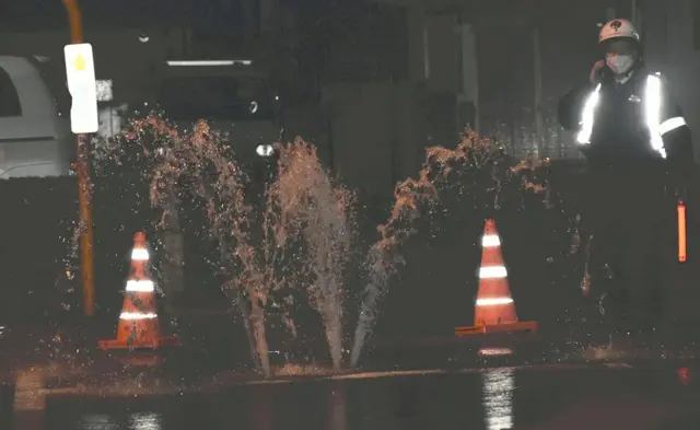 日本地震现古怪蓝光 现在福岛核电站未见异常