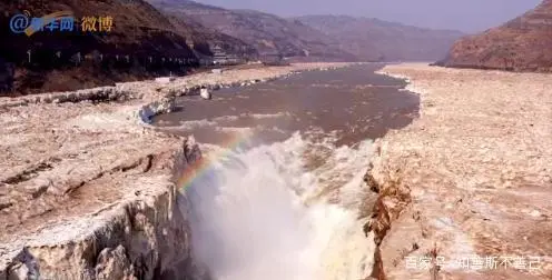 “牛转天地”从黄河的第一条彩虹开端，壶口瀑布冰河解封映彩虹