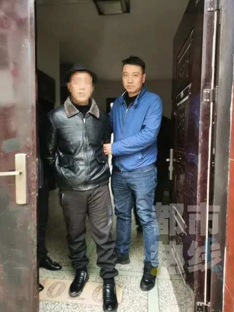 广西一宾馆女服务员被奸杀，4名嫌疑人逃跑十多年被抓！