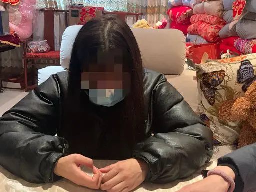 “内衣不合身拒迎亲”续：婚礼当事人已于春节前正式离婚