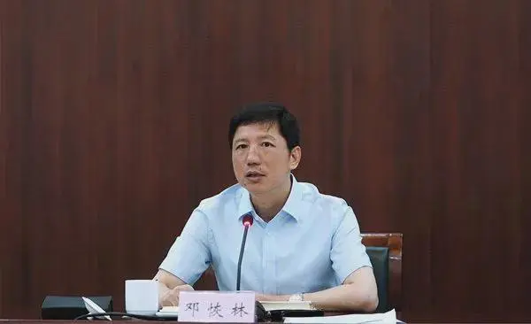 搞团团伙伙，上海原副市长、公安局长龚道安被捕