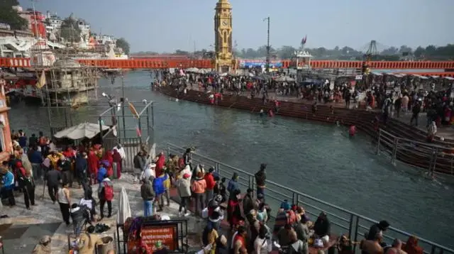 “疫往无前”？数百万印度人民前往恒河朝圣：河神会保佑我们