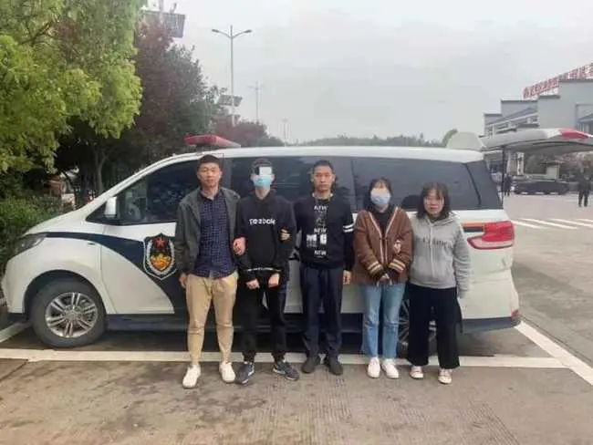 22岁女大学生刚毕业就被刑拘？爱玩游戏的男生小心，萧山已有小伙被“榨干”