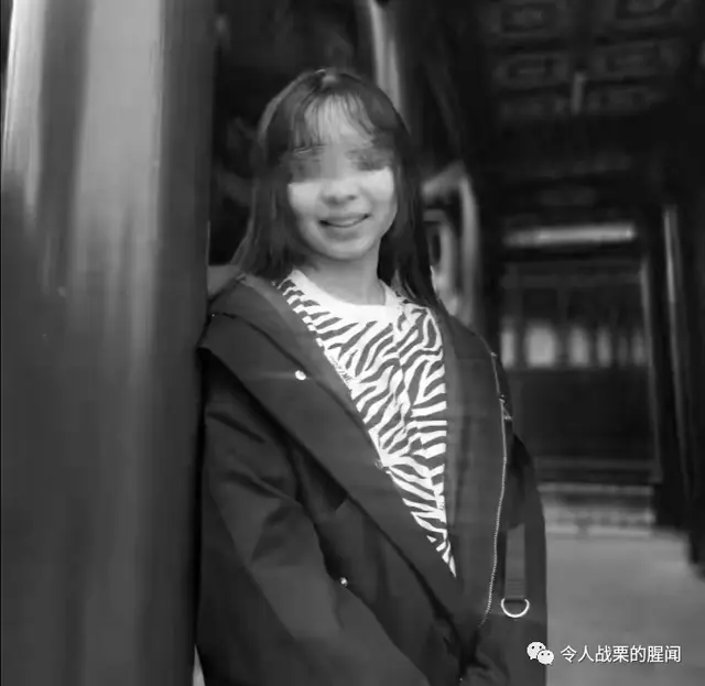 郑州14岁女生“被逼”跳楼，父亲痛斥校方通报，称：主动说赔偿金额是对女儿的侮辱