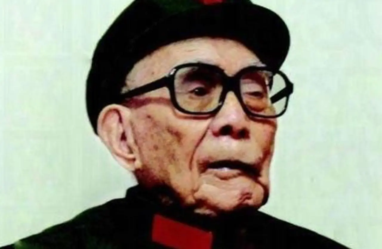 《亮剑》李云龙原型去世：享年103岁，火化后骨灰中烧出27块弹片