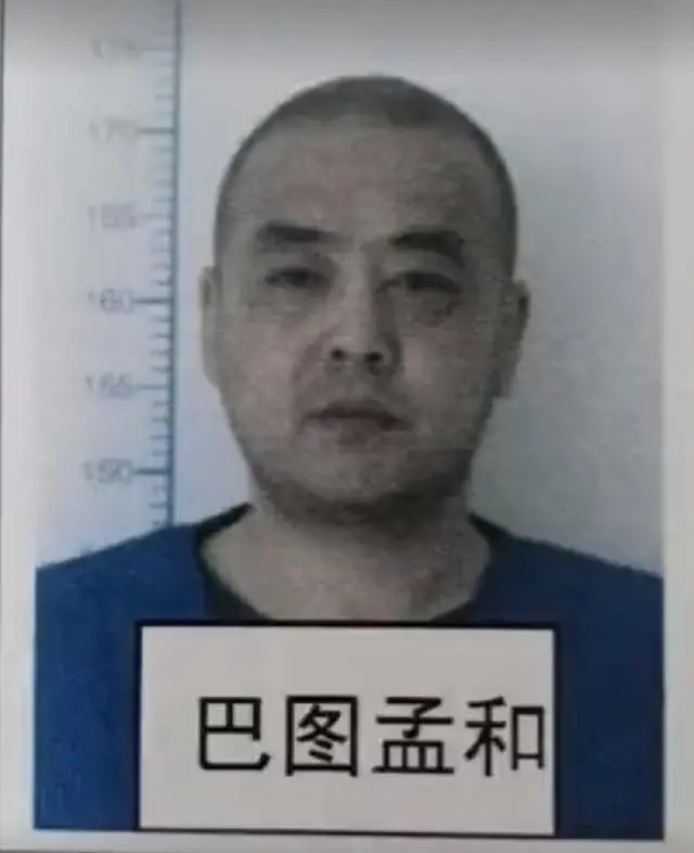 纸面服刑：杀人犯被判15年，一天牢未坐还当选人大代表，受害人母亲申诉近30年