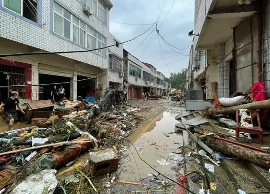 湖北随州暴雨致21人遇难 当地预警是否到位？