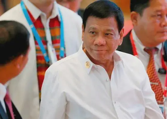 菲律宾拳王，正把拳头挥向中国？