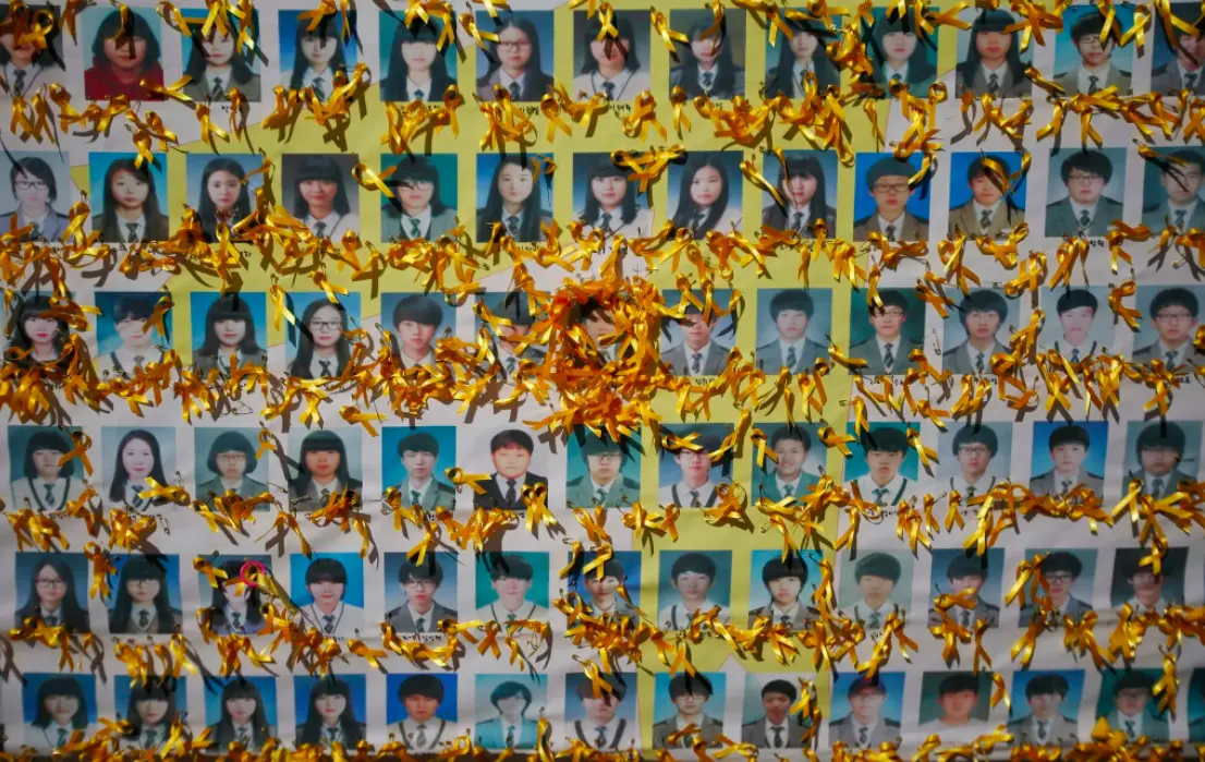 韩国世越号沉船8周年，真相至今成迷，纪录片爆政府诡异行为