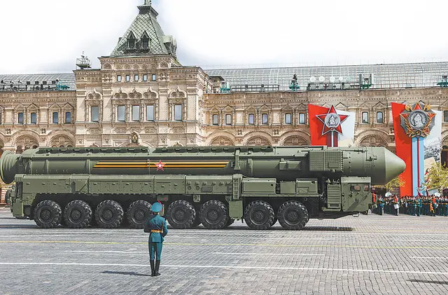 俄军红场阅兵装备，在俄乌战场上推崇怎么？