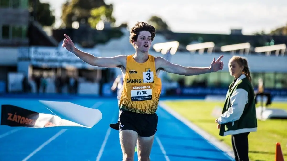 击败奥运冠军！16岁天才少年刷新一英里年龄组世界纪录
