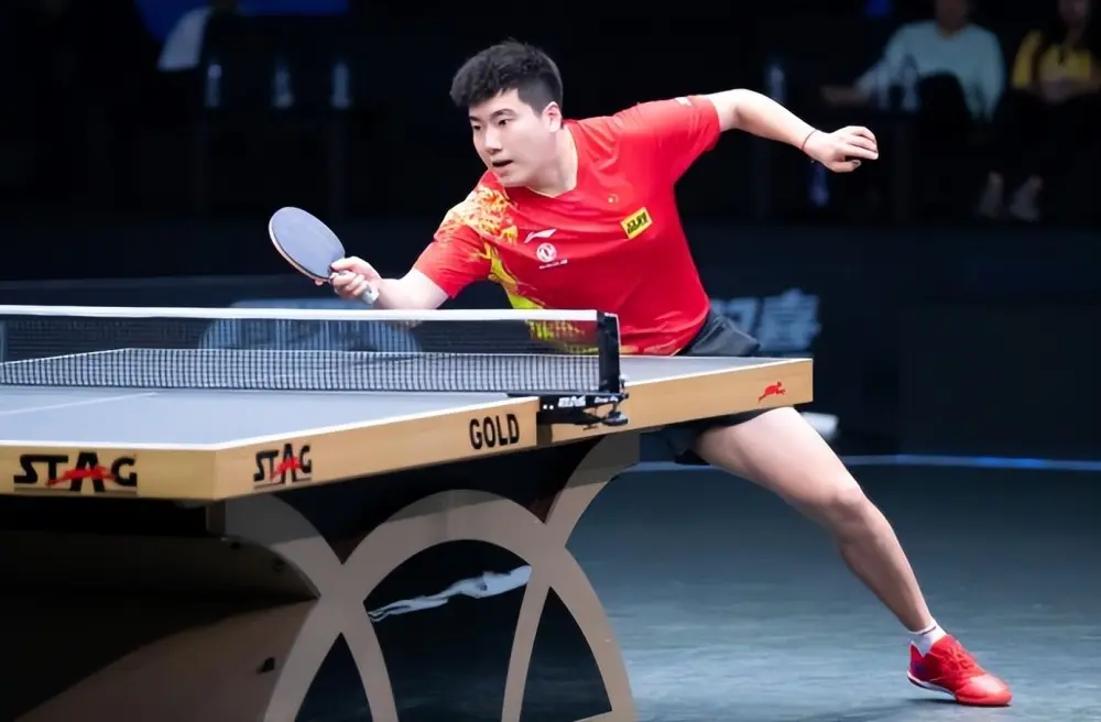祝贺国乒双喜临门！27岁名将淘汰世界冠军，张本智和惨遭逆转
