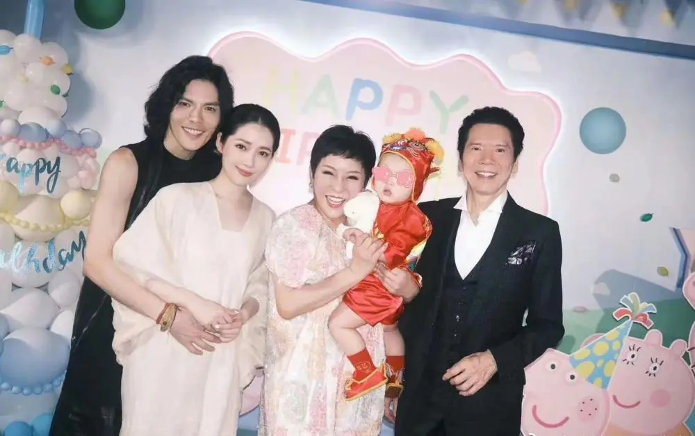 向华强发话扫数珠宝百年后齐归郭碧婷,网友:封死扫数小三后路