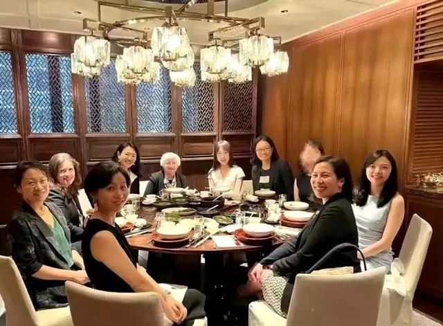 好意思财政部长耶伦宴请的9位女性，她们齐是谁？