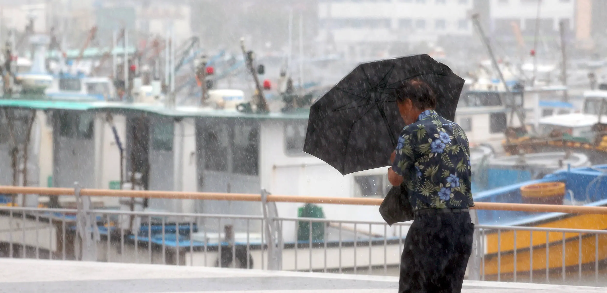 “卡努”将给韩国全境带来摇风暴雨，政府忽视转化责任期间