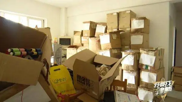 租客神秘失踪4年,屋内堆满内衣、丝袜…