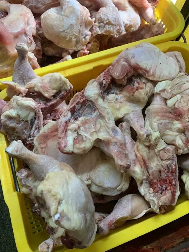 深圳一學校家委會發現配餐大量凍品食材，涉事公司：太偏激了