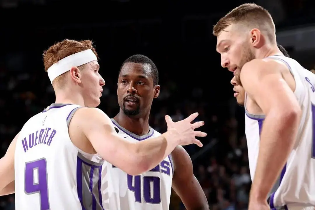 不打了！邂逅NBA，国王双中枢官宣退队，湖东谈主此次真没敌手了