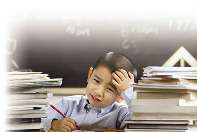 为什么现在的孩子学习很累成绩却难以提升？与教材是有很大关系的