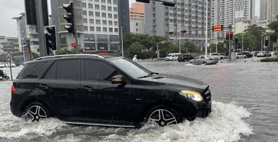 多地暴雨，车主若何作念才气不“破防”？