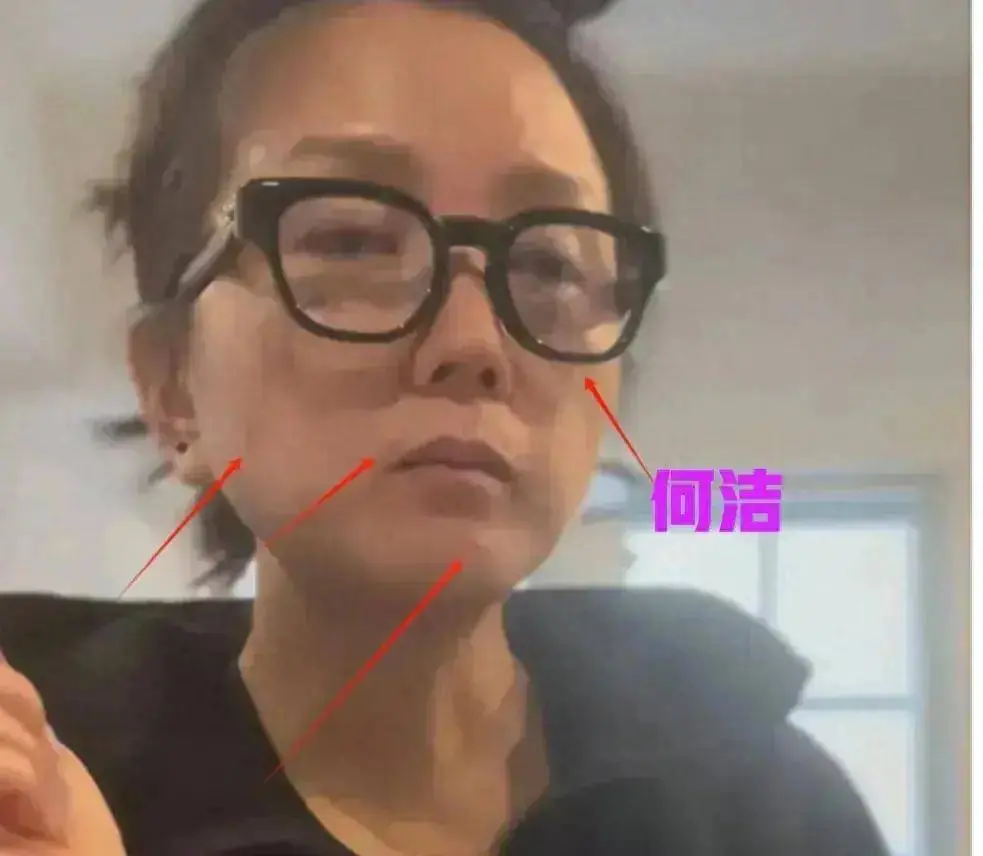 女星妆前妆后判若两东说念主，卸妆后：大姐你哪位