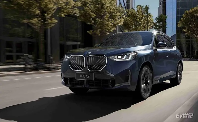 轴距并排X5，全新BMW X3长轴距版官图发布