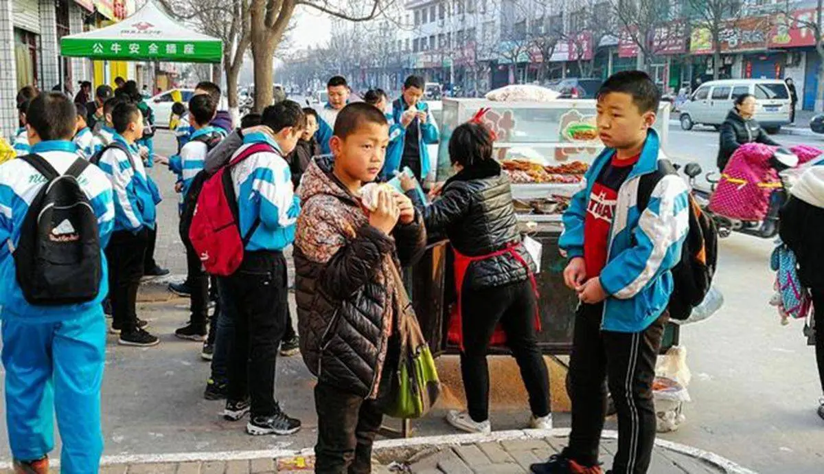 最伤娃的早餐不是油条、白粥，这4种早餐不仅伤脾胃，还影响发育