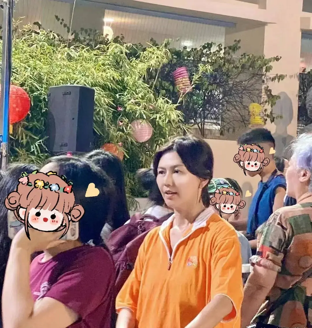 孙燕姿在男儿学校作念义工被偶遇！素颜出面相配接地气