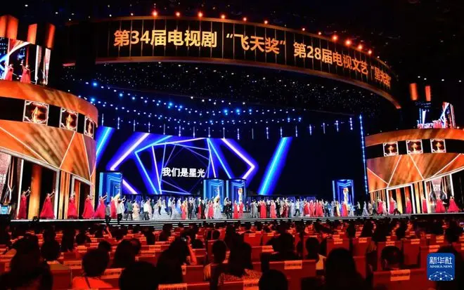 赵丽颖获封飞天奖视后，著名导演隔空喊话杨幂：要努力了