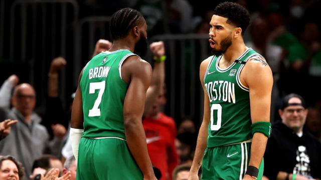 字母哥评选NBA最佳球员:选择布朗原因揭秘