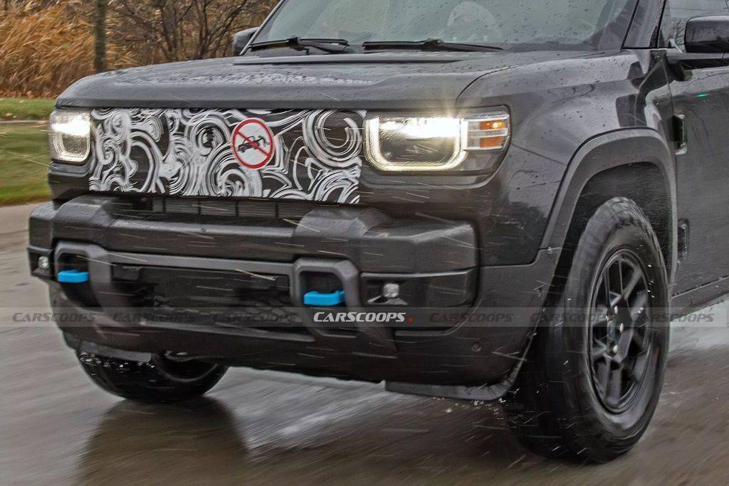 量产版纯电 Jeep Recon 路测图曝光：硬派回想，电动重生