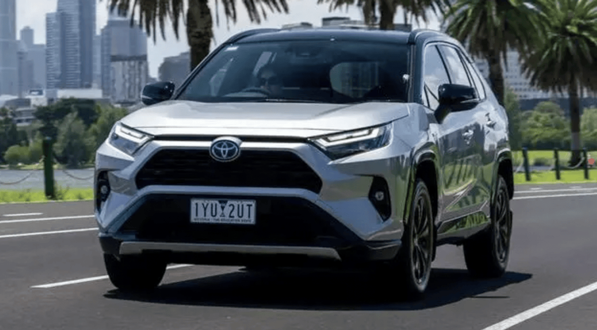 全新一代丰田RAV4谍照，若加多纯电版还有灵魂吗？