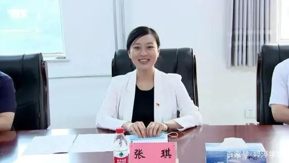清华女博士当选县长，有颜值有才干，这才是学生们该追的星