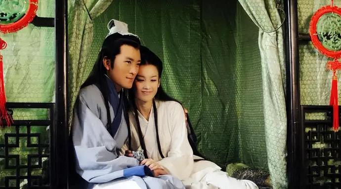 一年给2亿零花钱，让黄圣依隐婚8年，杨子的“实力”远不止这些