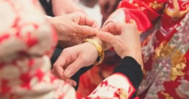 上交女博士成科研界“妲己”，數段婚姻惹爭議：結婚不是交易