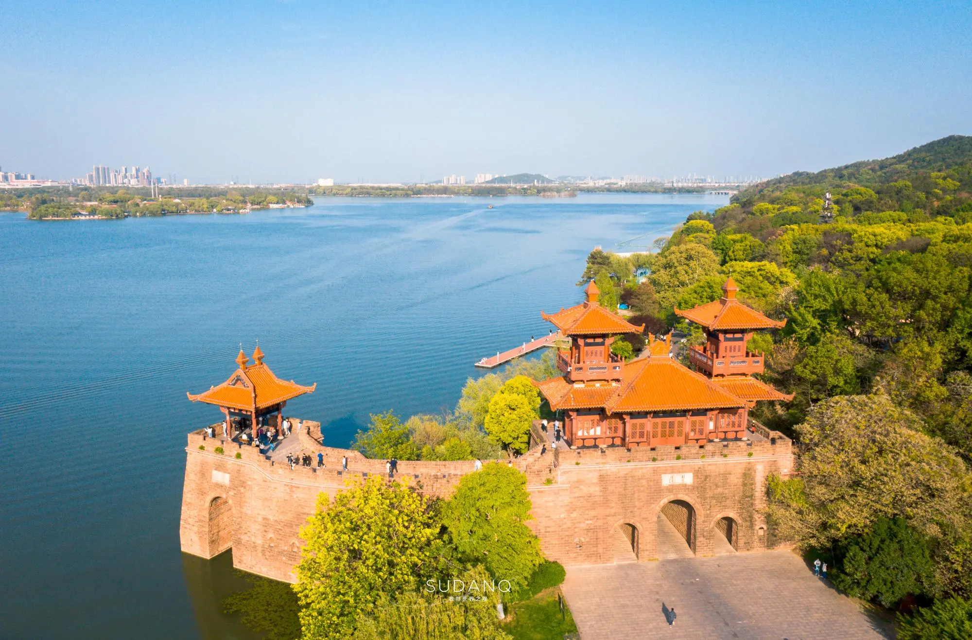 武汉旅行，为何不能错过东湖？全国最大的楚文化游览中心就在这