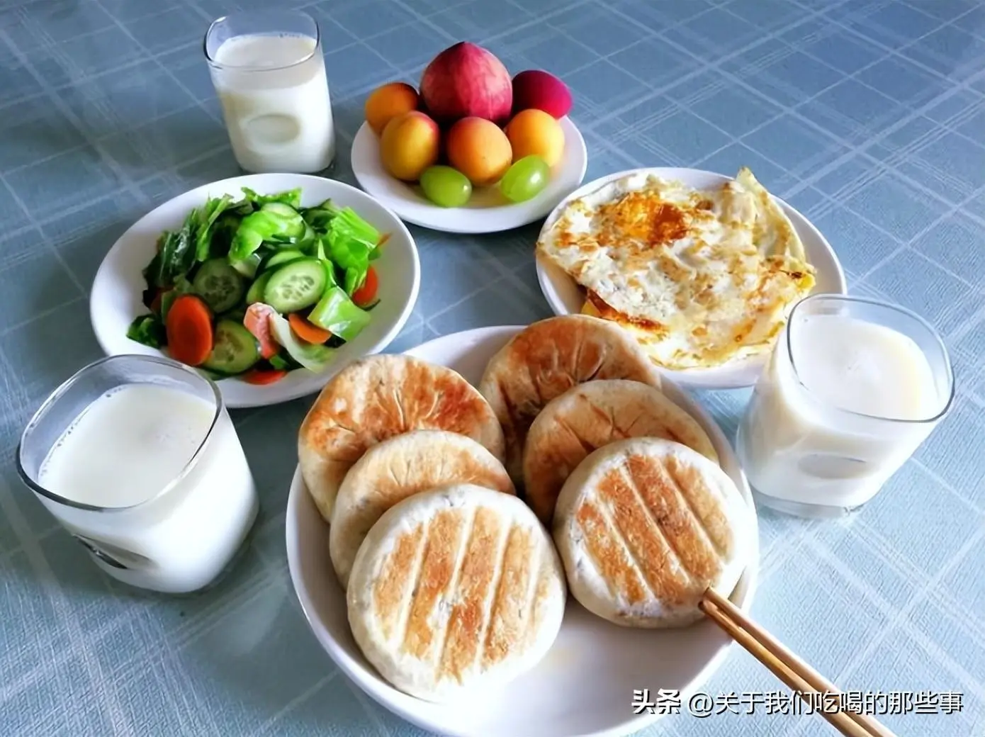 早餐是“补蛋白”黄金期，提醒大家：多吃3道早餐，提高免疫力