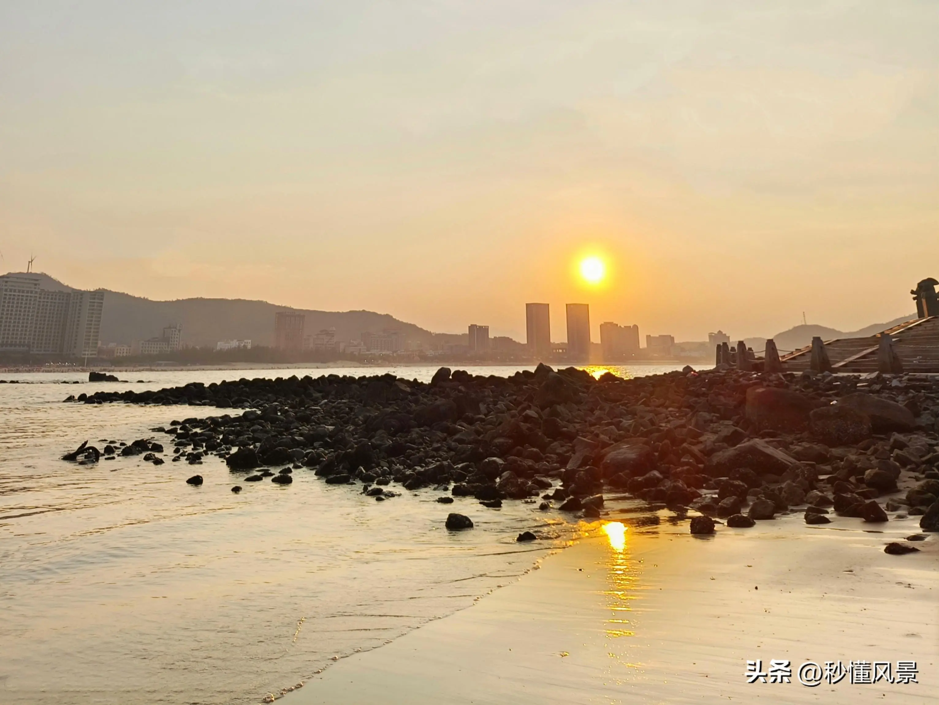 广东超低调的城市，经济虽落后但风景绝美，最美海岛海滩都在这！